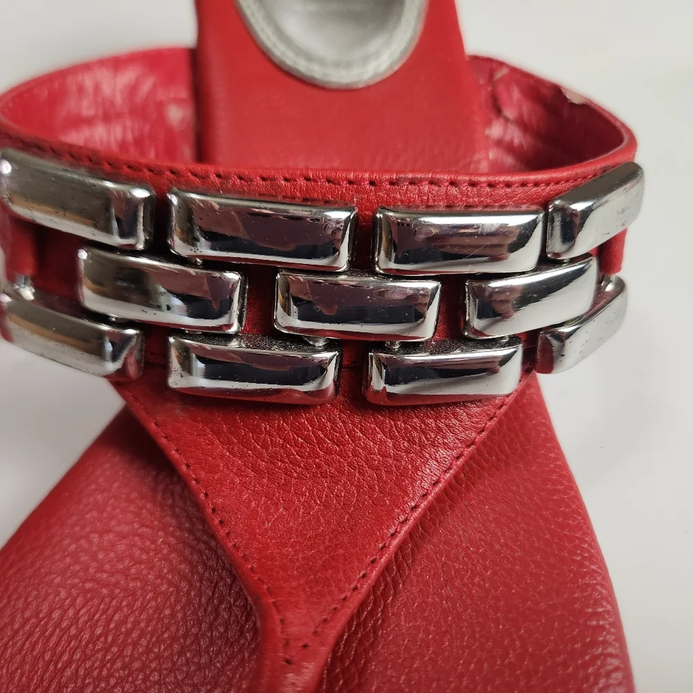 WHBM Red Leather Heavy Chain Accent Wedge Thong Sandals Size 10M